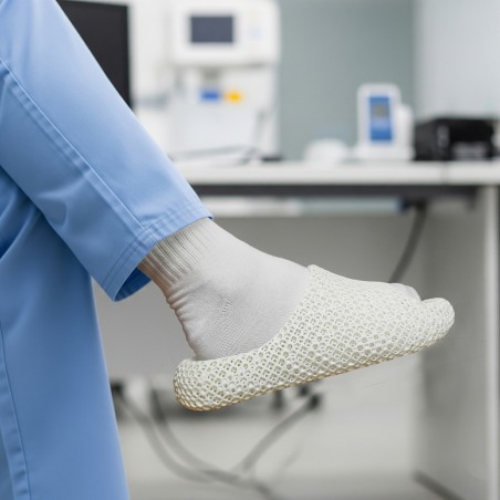 Białe Klapki 3D PRINTED | Innowacyjne, Lekkie i Wygodne | Sklep