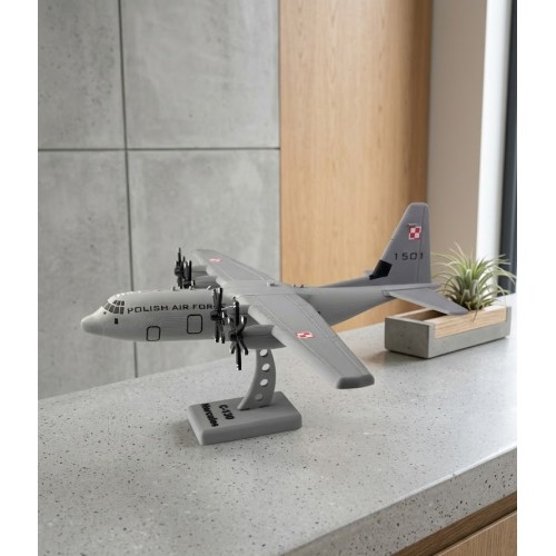 Model Kolekcjonerski C-130 Hercules Polish Air Force